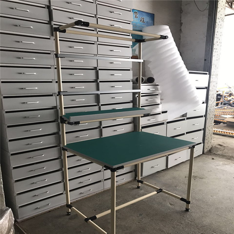 精管和工作台-